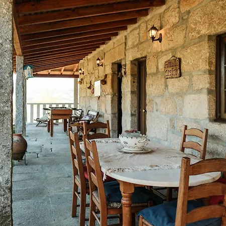 別荘 Casa Dos Castros Travassos (Braga)