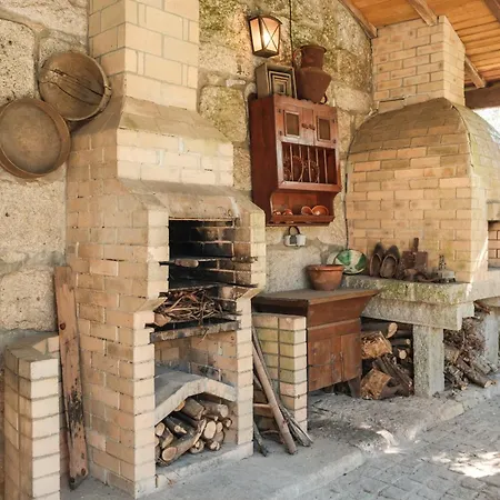 Casa Dos Castros Travassos (Braga)