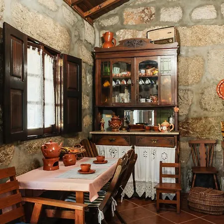 Дом отдыха Casa Dos Castros *