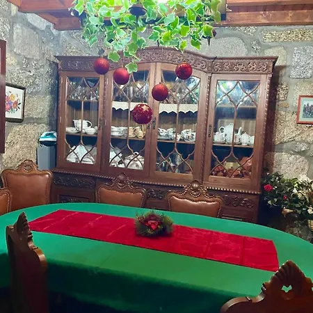 Casa Dos Castros Travassos (Braga)