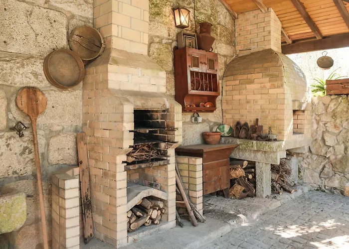 Casa Dos Castros Travassos (Braga)